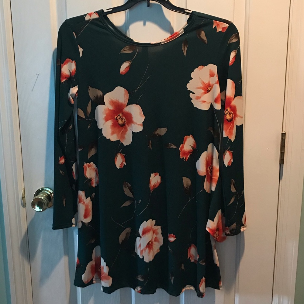 FASHION QUEEN! Dark Green Size M Dress 👗